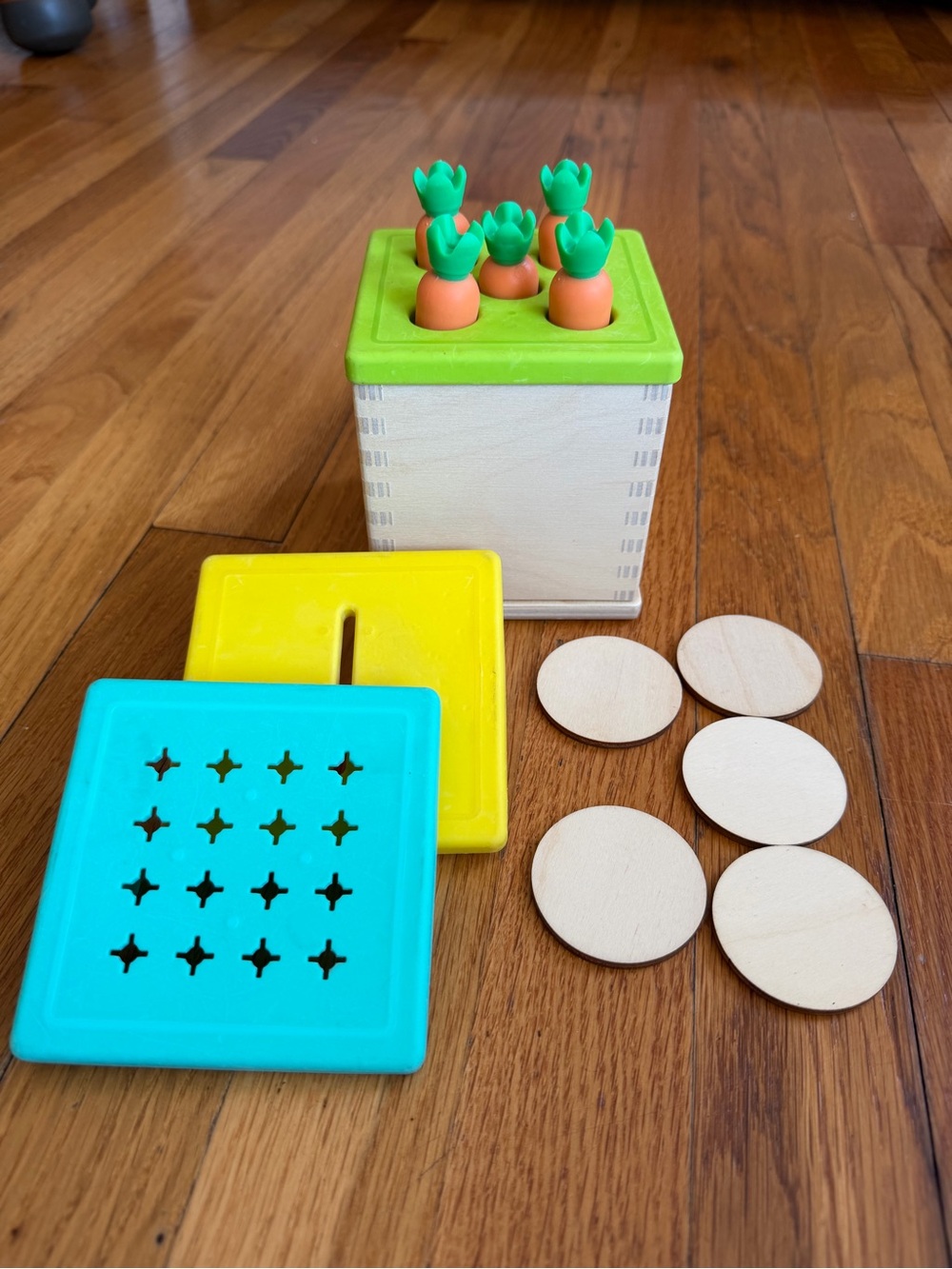 Lovevery Carrot Coin Box